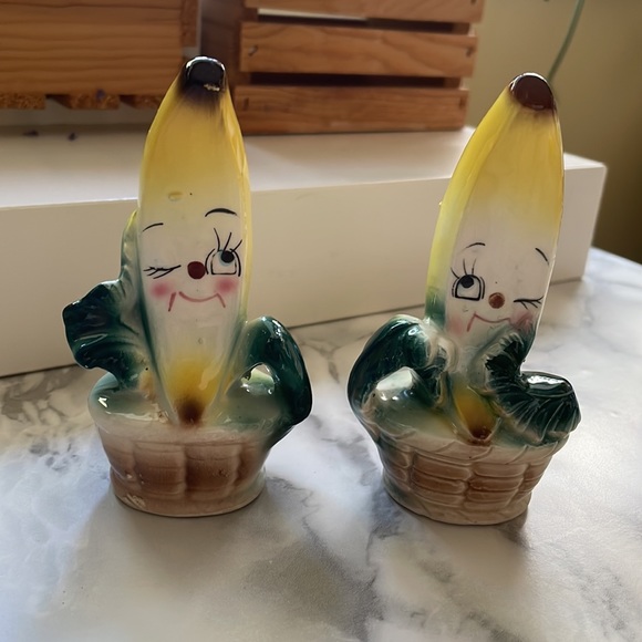 Vintage Kitschy Apomorphic winking Banana - Salt and Pepper Shakers, 1950's - Picture 9 of 11